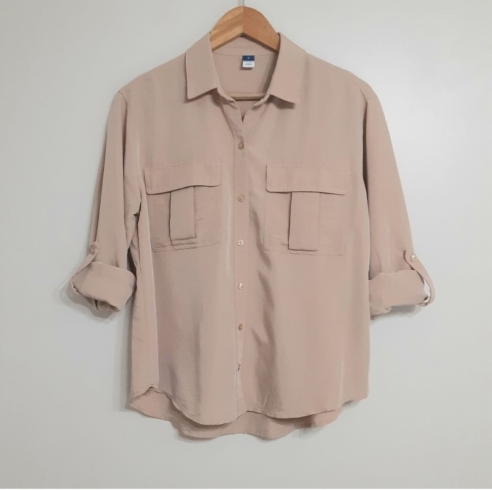 Old Navy Beige Silky Blouse Button Front Pocket Utility Shirt Women sz Small